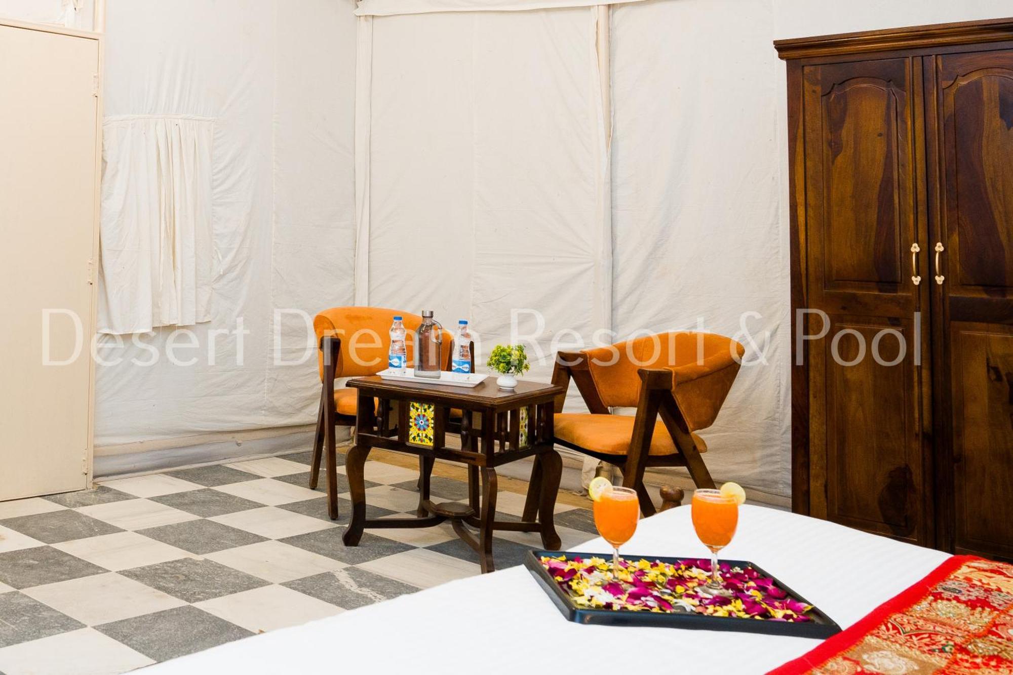 Desert Dream Royal Camp & Pool Джайсалмер Екстер'єр фото